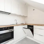 Rycerska With Parking By Renters דירה *