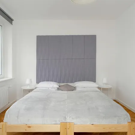 Rycerska With Parking By Renters Apartman