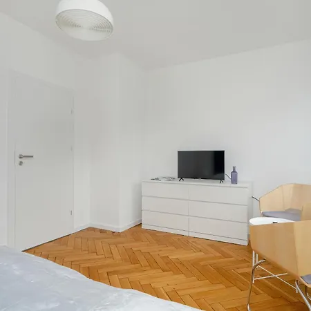 Rycerska With Parking By Renters