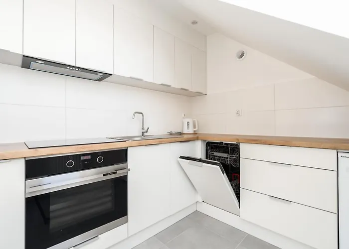 Rycerska With Parking By Renters דירה *