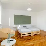 Διαμέρισμα Rycerska With Parking By Renters