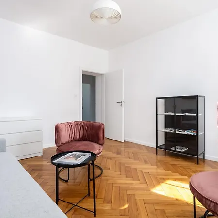 Rycerska With Parking By Renters Apartament