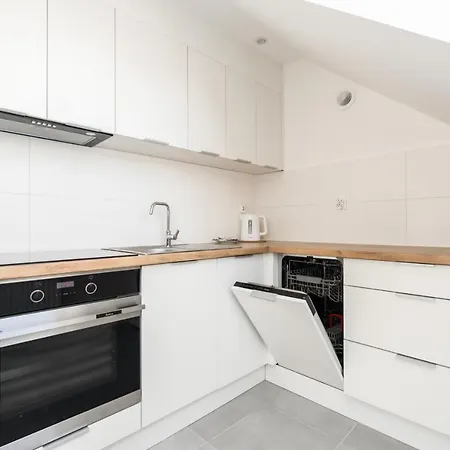 Rycerska With Parking By Renters Apartament *