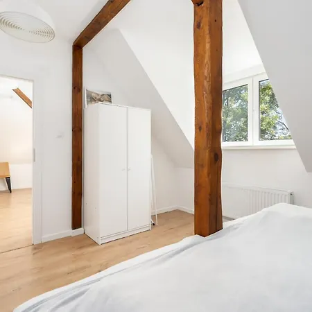 Rycerska With Parking By Renters