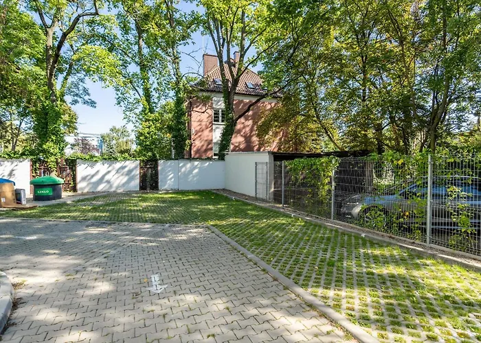 Rycerska With Parking By Renters Daire Poznan