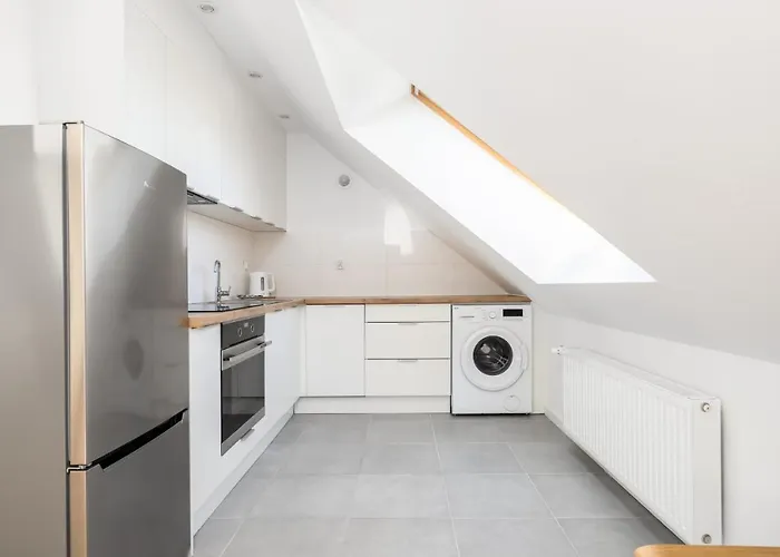 Rycerska With Parking By Renters Daire *