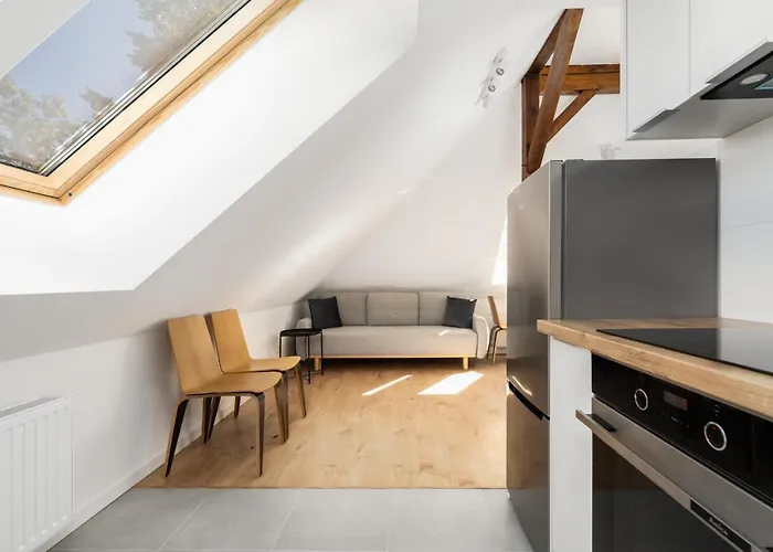 Rycerska With Parking By Renters Poznan