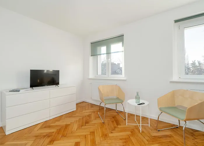 Daire Rycerska With Parking By Renters *