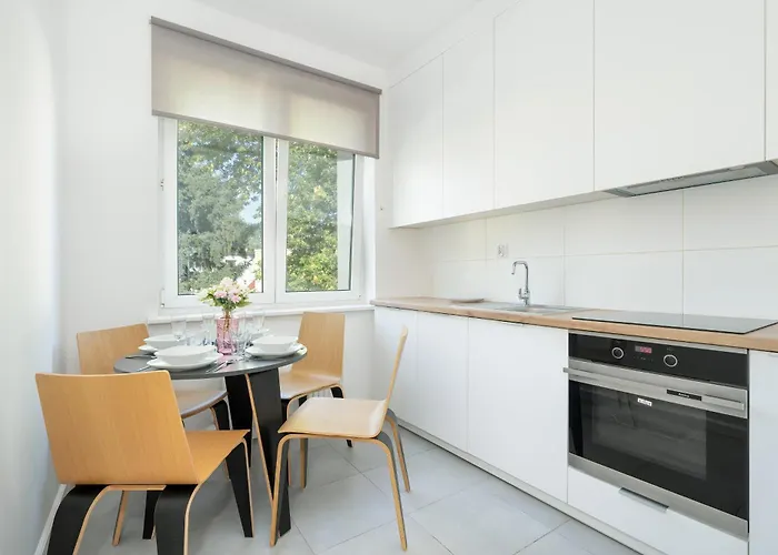 Rycerska With Parking By Renters *