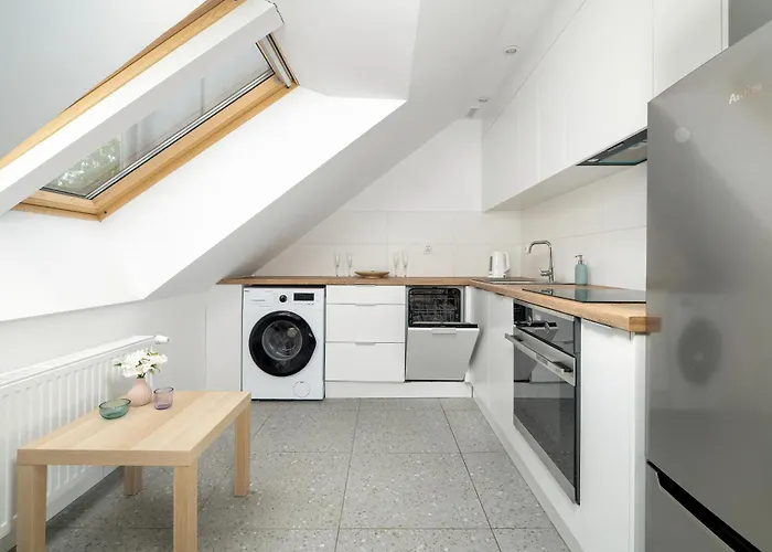 Rycerska With Parking By Renters Apartment Poznan